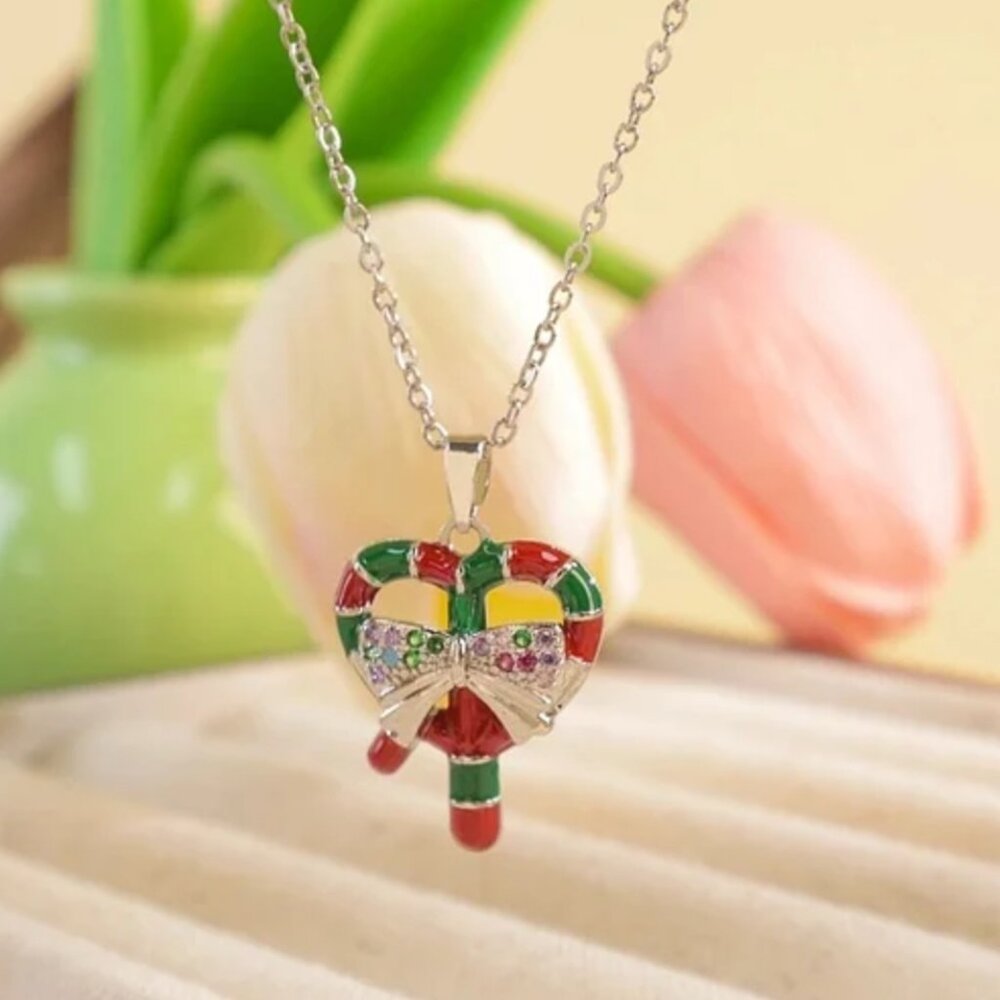 Candy cane silver heart necklace
